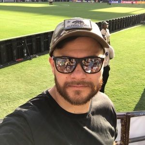 Meet your Posher, Roberto